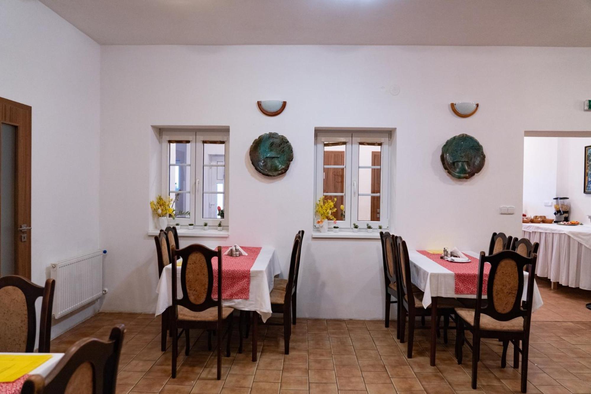 Pension Restaurace Florian พาฟลอฟ ภายนอก รูปภาพ